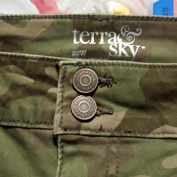 TERRA AND SKY SKINNY MID-RISE CARGO SKINNY - Picture 7 of 8
